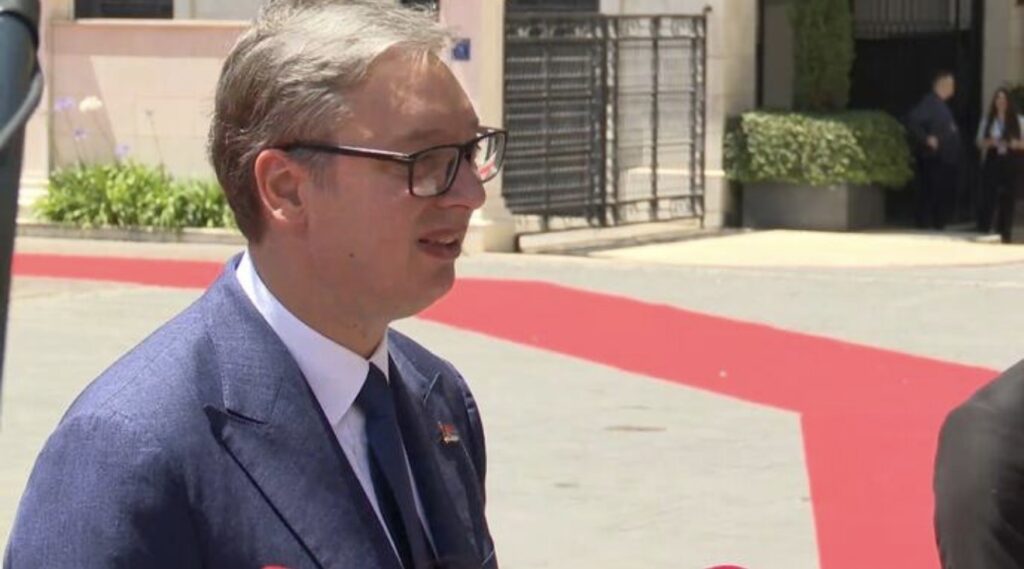 „TADA IM NISU SMETALI, TADA SU BILI DIVNI MOMCI“ Vučić&hellip;