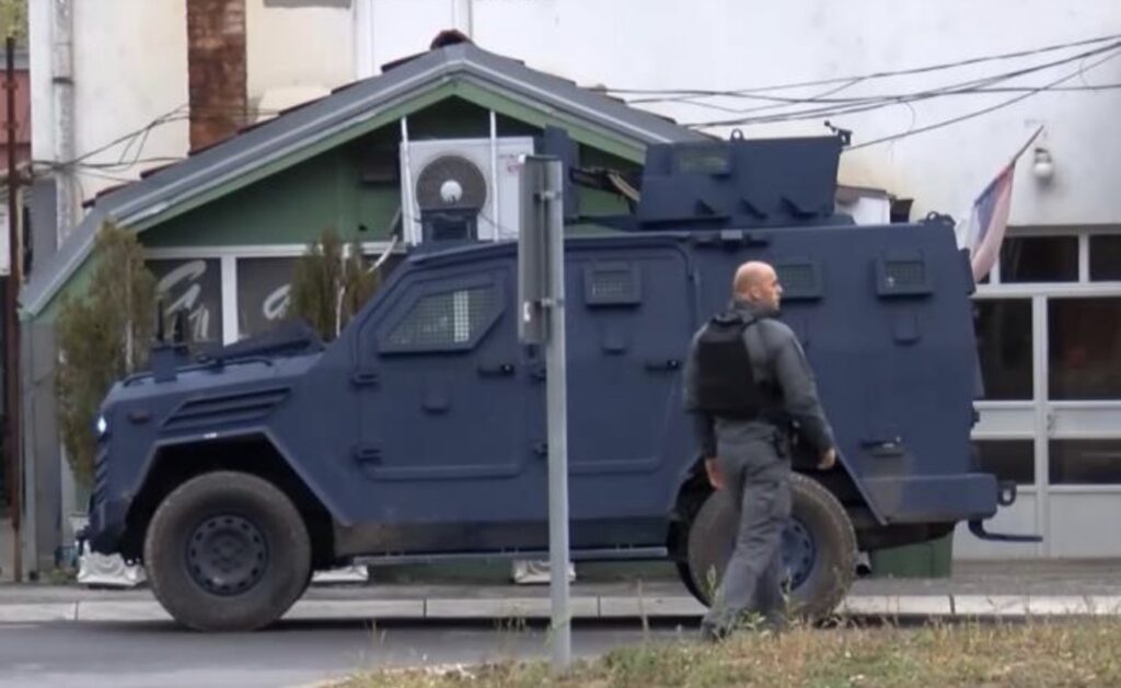 UHAPŠENIM DIREKTORIMA U KOSOVSKOJ KAMENICI ODREĐEN KUĆNI PRITVOR! Kancelarija za&hellip;