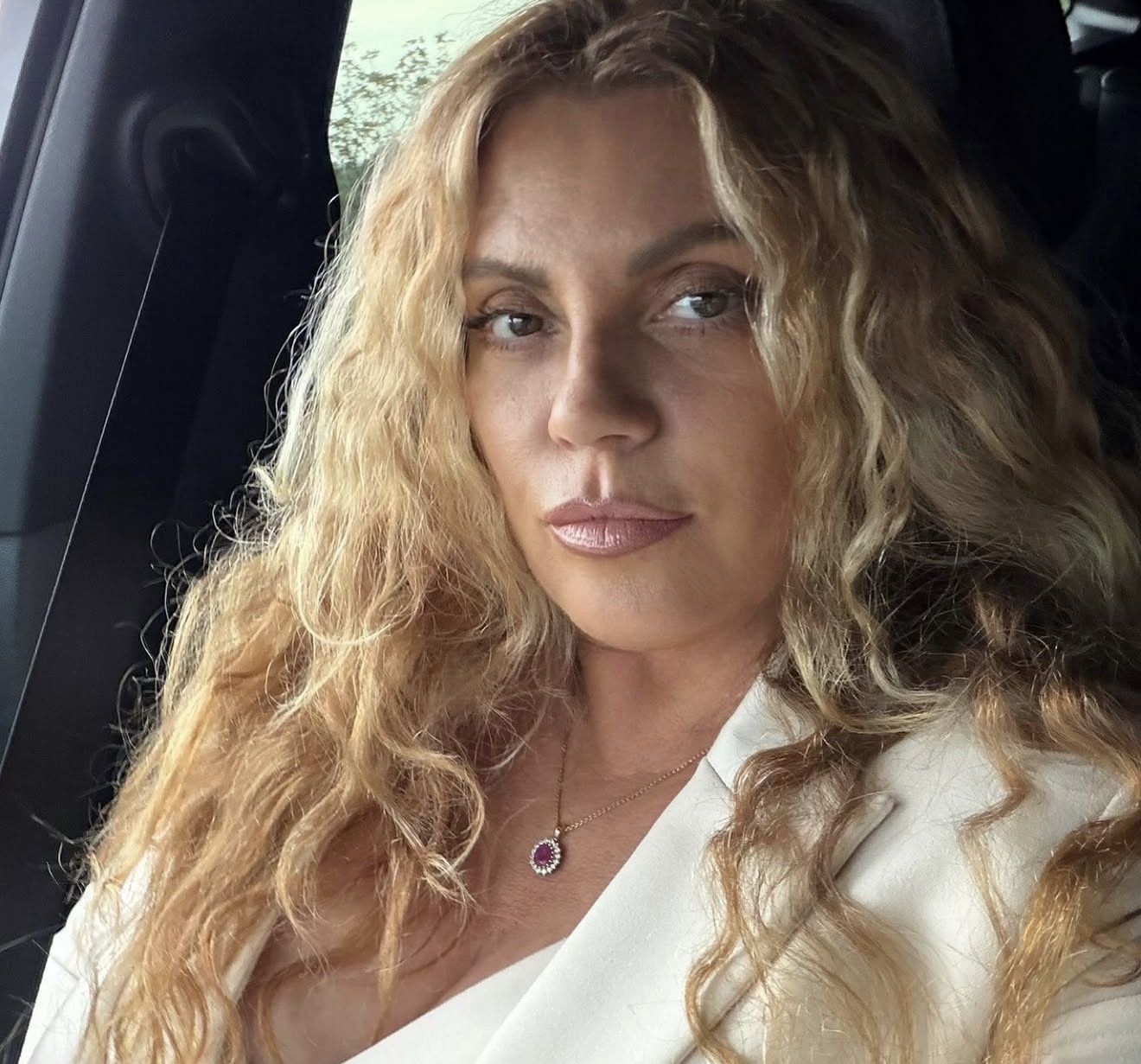 Indira danas slavi rođendan: Od sina i snajke dobila iznenađenje,&hellip;