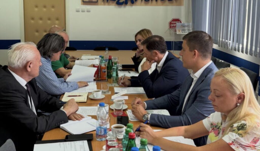 Vlada Srbije na pregovorima sa sindikatima: Minimalac ide na 600&hellip;