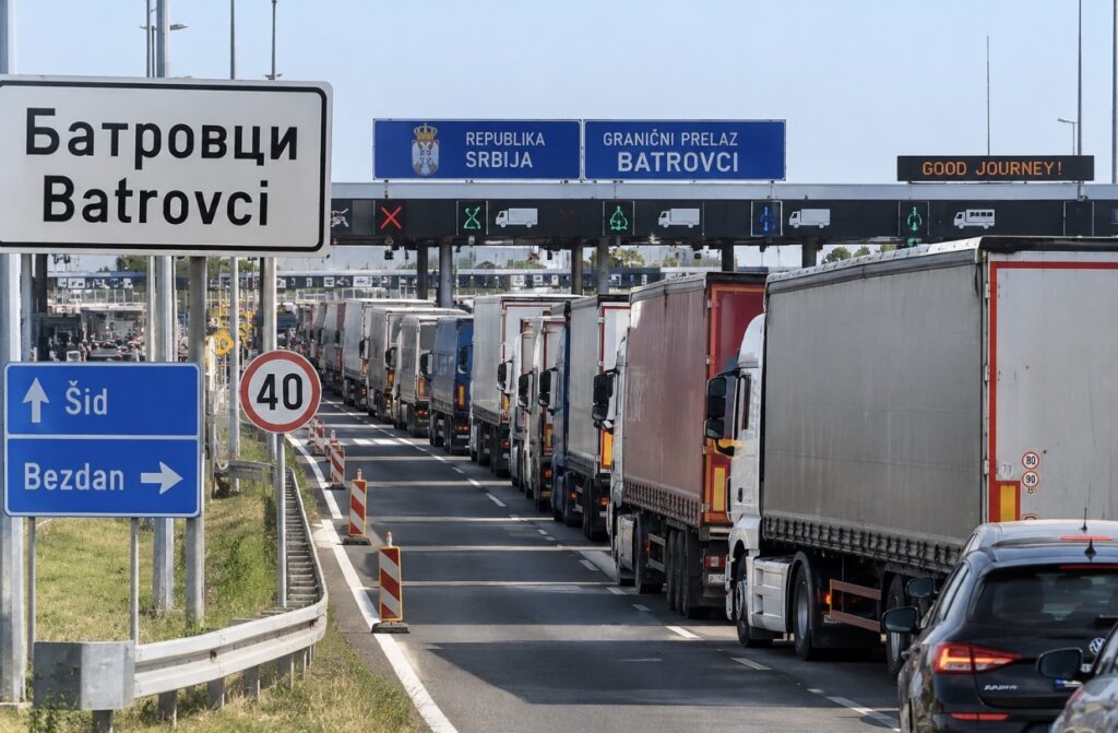 PAKAO NA BATROVCIMA! Kamiondžije čekaju i do 6 sati, gužve&hellip;