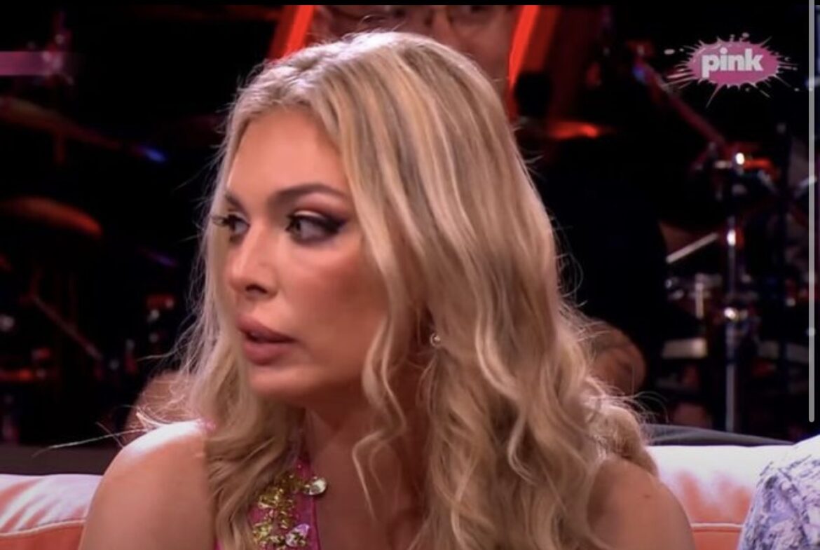 „Tukao me je oklagijom po nogama“ Ava opet optužila dečka za nasilje: „Njegova tetka me zlostavljala“