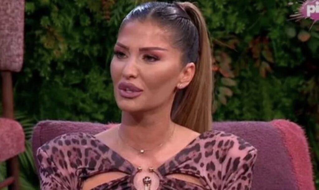 DO SADA OVAKO NEŠTO NIJE VIĐENO! Ana Radulović iznenadila stajlingom