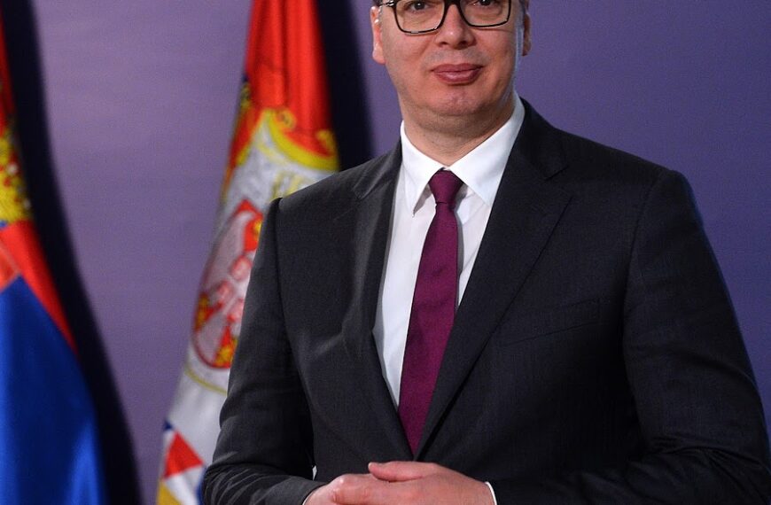 Vučić prokomentarisao račun u restoranu u Kragujevcu: „Nemoguće, za mnogo manje para nego u Beogradu“