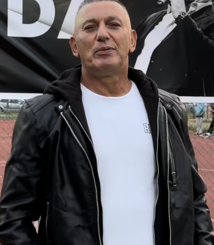 Još jedna pevačica razotkrila uznemiravanje Šaka Polumente: „Prisiljava te da&hellip;