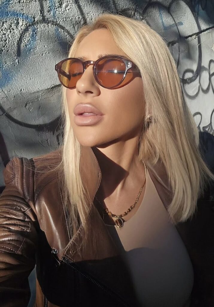 Jovana pokazala više nego što treba: Peškirić joj skliznuo, opustila&hellip;