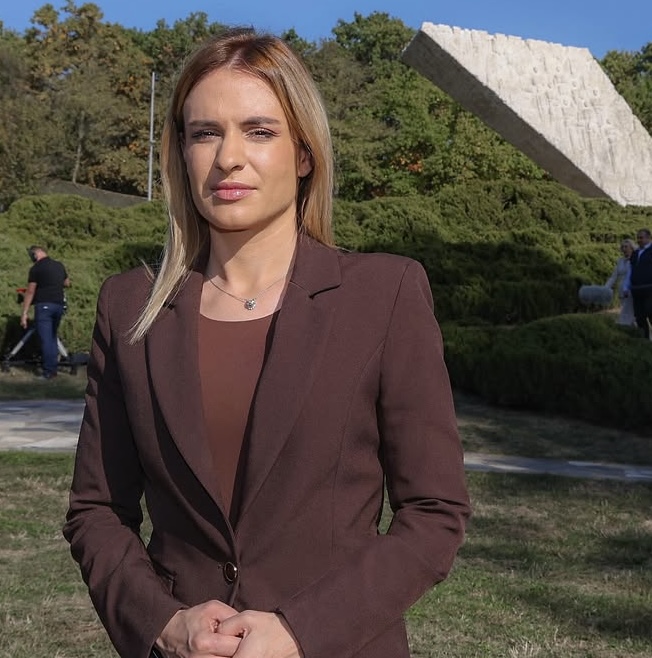 Đurđević Stamenkovski uručila specijalno kombi vozilo Udruženju „Lagator“